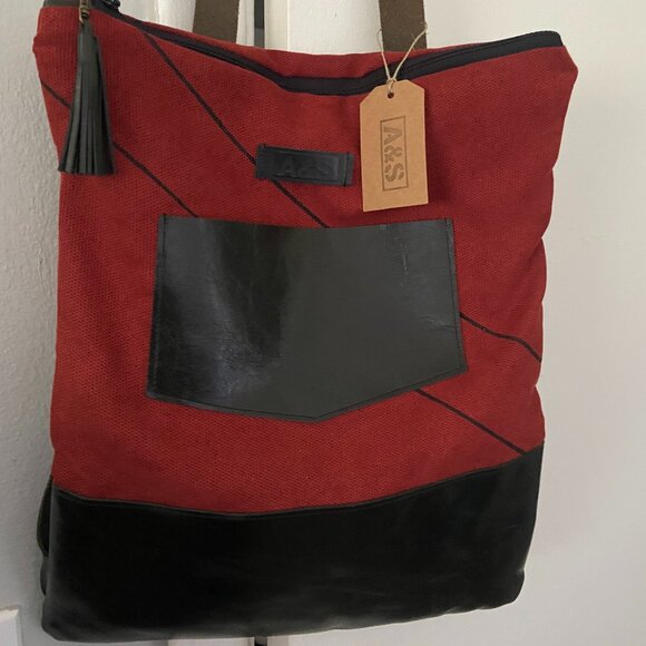 NEW Arts & Science Convertible Tote Red Canvas Tassel Backpack Zip Leather A&S main image 8